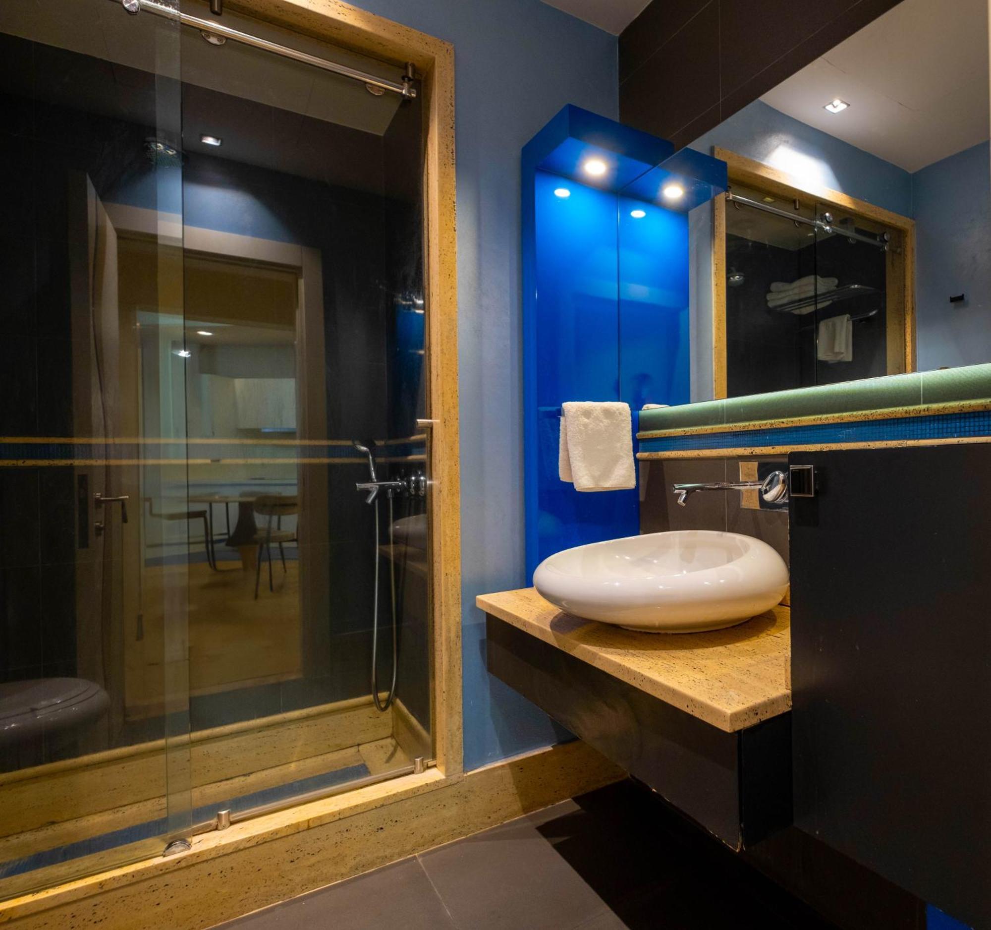 Ar-Mo-Ni Apartment Istanbul Bagian luar foto