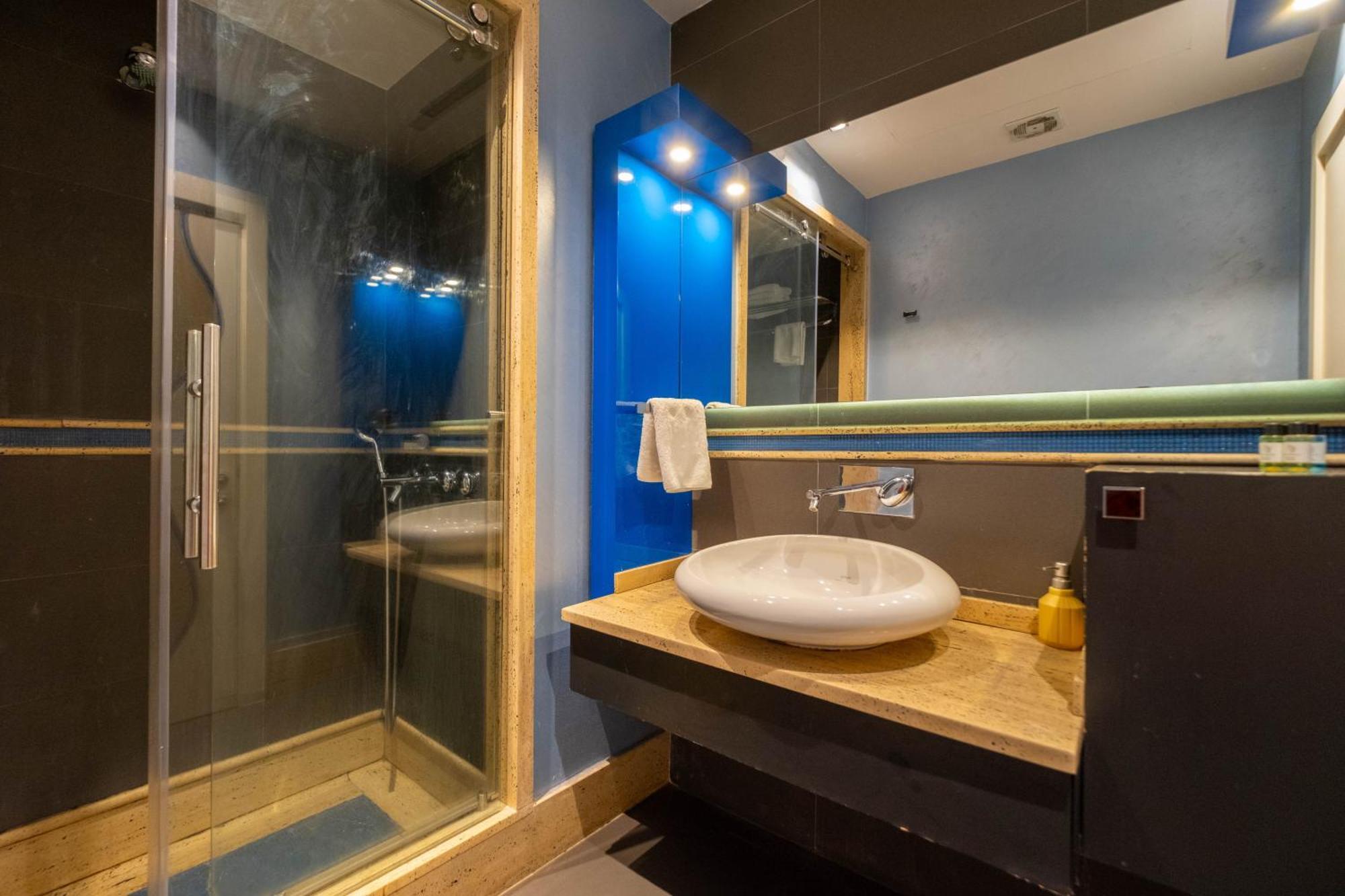Ar-Mo-Ni Apartment Istanbul Bagian luar foto