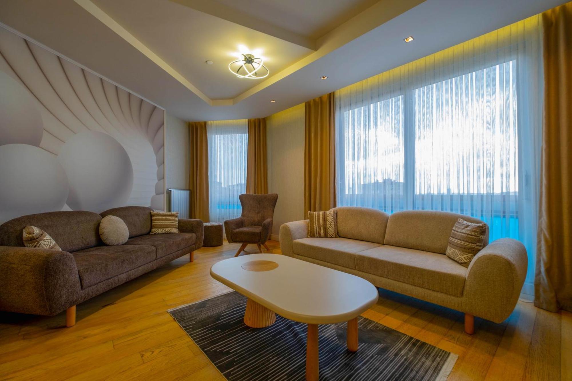 Ar-Mo-Ni Apartment Istanbul Bagian luar foto