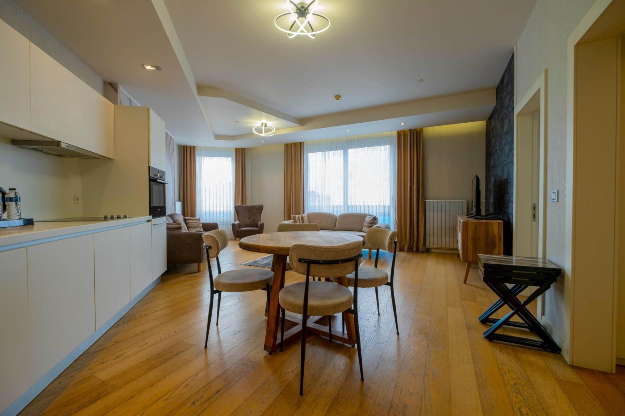 Ar-Mo-Ni Apartment Istanbul Bagian luar foto
